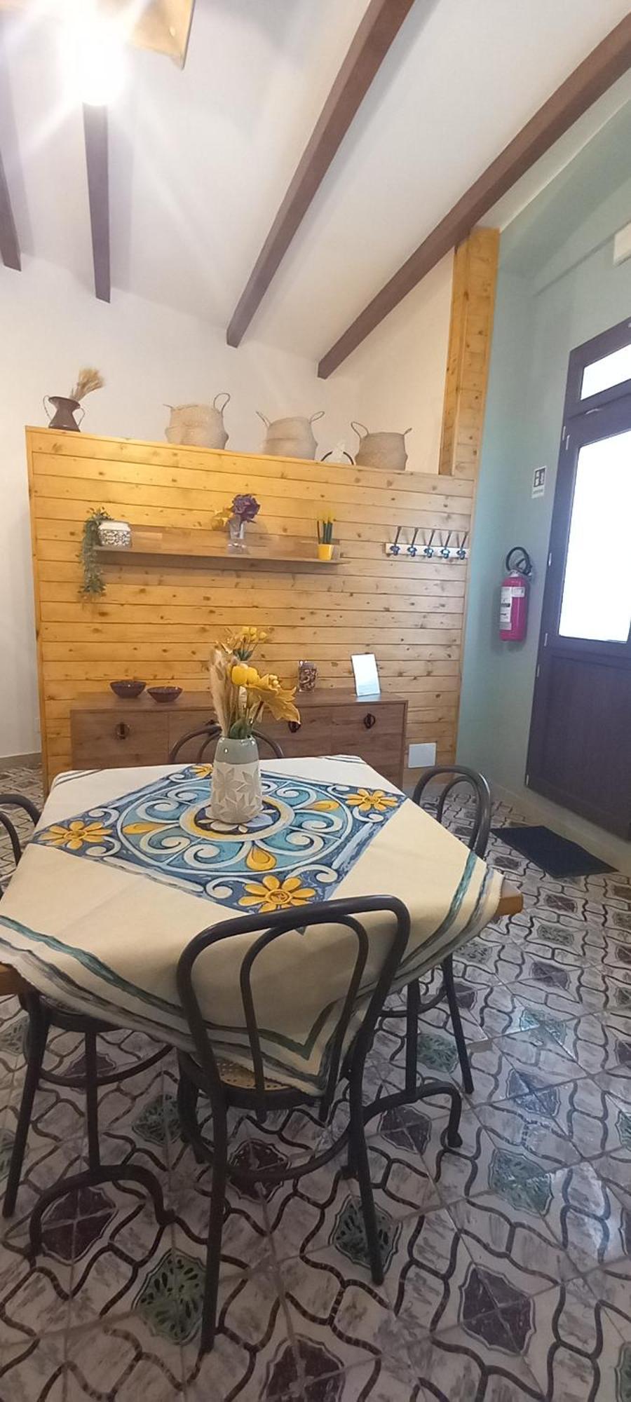 Cantunera Sicilianroom 皮亚扎-阿尔梅里纳 外观 照片